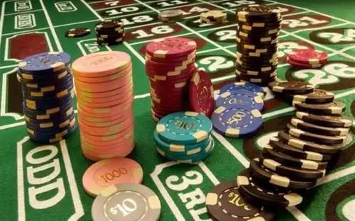 Tabel hadiah Aviator di dingdong toto menampilkan kombinasi simbol dan nilai pembayaran